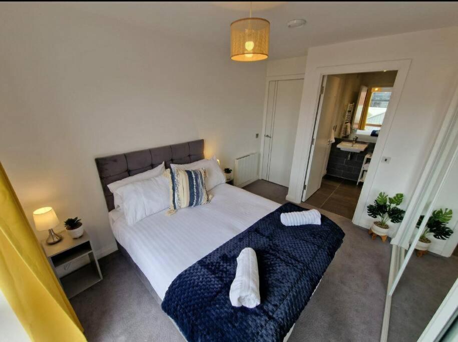 Modern Apartment, Sleeps 6, Belfast City Centre Exterior photo